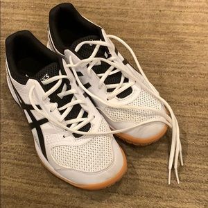 ASICS SZ 8 Racquetball/ Squash shoes